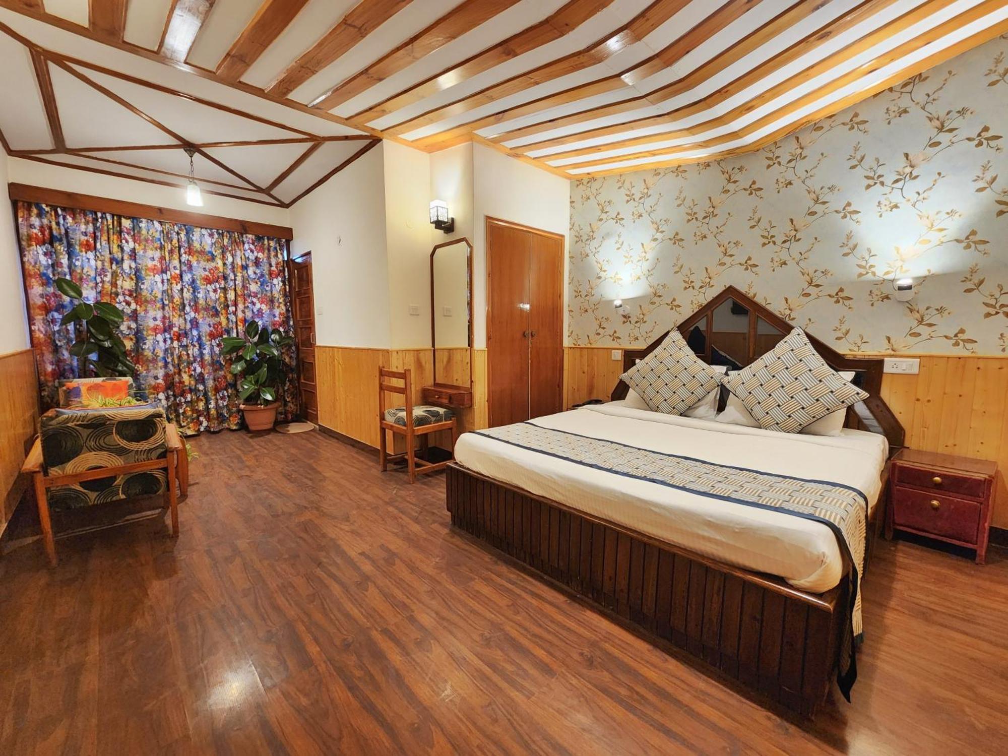 Hotel Pineview Simlá Kültér fotó
